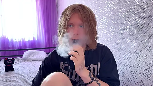 Snapshot of Hirtay chatting on 06.18.26 Hirtay online show from 06.18.26