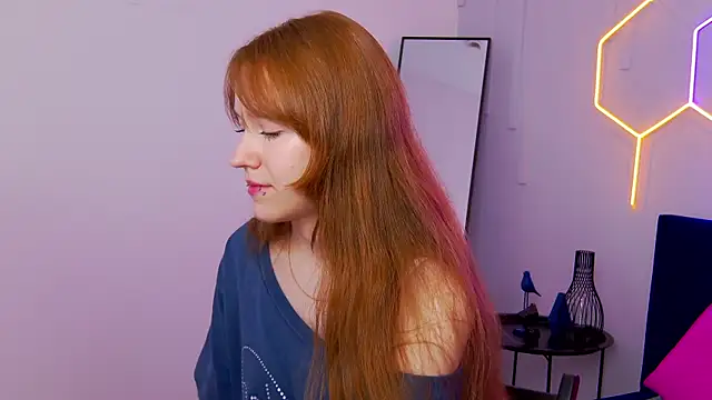 Snapshot of Angel_Fleur chatting on 06.06.26 Angel Fleur online show from 06.06.26