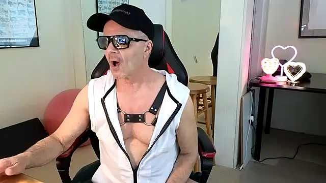 hotdadbod online show from 02.01.25