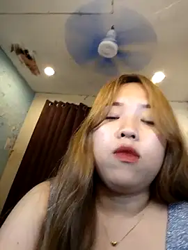 Snapshot of Anne_licous chatting on 05.20.26 Anne licous online show from 05.20.26