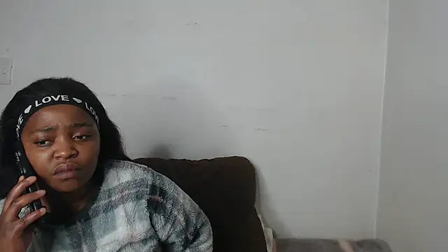 Snapshot of African_Busty chatting on 06.20.26 African Busty online show from 06.20.26