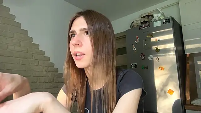ZaraGuyette online show from 06.27.26