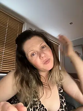 Snapshot of anabellefetish1 chatting on 05.18.26 anabellefetish1 online show from 05.18.26