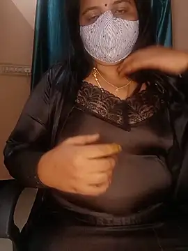 Snapshot of pirainilla chatting on 06.12.26 pirainilla online show from 06.12.26