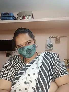 Snapshot of pirainilla chatting on 07.05.26 pirainilla online show from 07.05.26