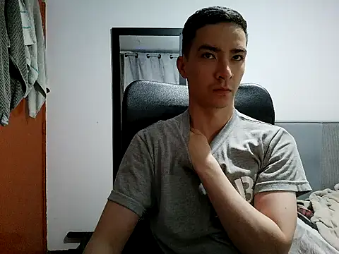 Snapshot of Dan_Hottie chatting on 05.14.26 Dan Hottie online show from 05.14.26