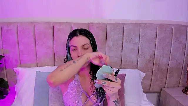 DinahCarter online show from 06.09.26