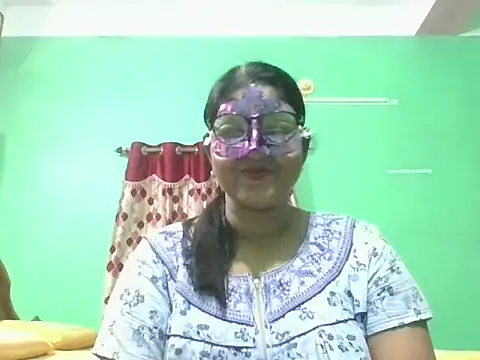 Snapshot of Kavya17 chatting on 06.18.26 Kavya17 online show from 06.18.26