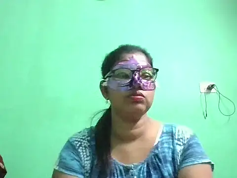 Snapshot of Kavya17 chatting on 06.20.26 Kavya17 online show from 06.20.26