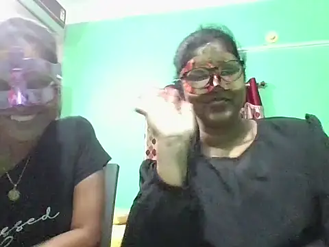 Snapshot of Kavya17 chatting on 06.21.26 Kavya17 online show from 06.21.26