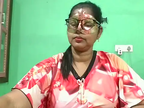 Snapshot of Kavya17 chatting on 06.23.26 Kavya17 online show from 06.23.26