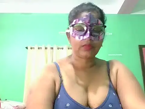 Snapshot of Kavya17 chatting on 07.12.26 Kavya17 online show from 07.12.26
