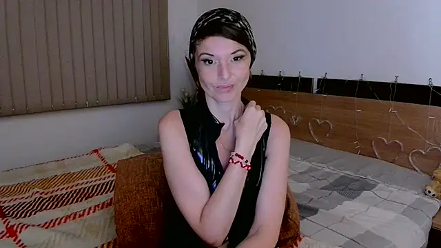Snapshot of LoveElenika chatting on 07.05.26 LoveElenika online show from 07.05.26