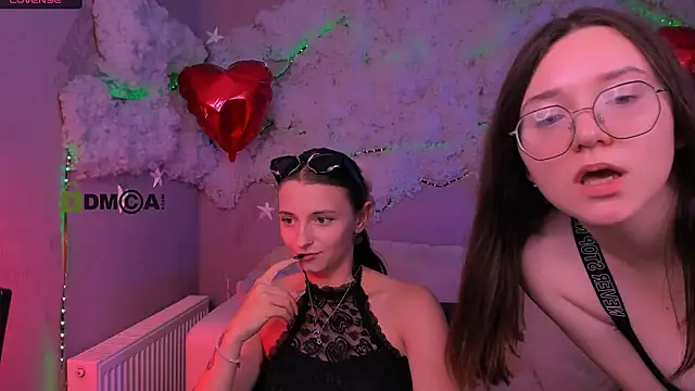 Snapshot of caroline_honeyy chatting on 07.16.26 caroline honeyy online show from 07.16.26