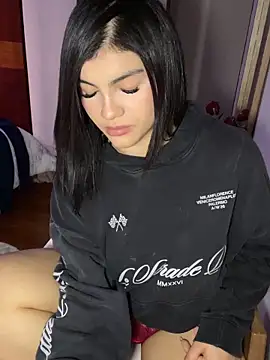Emilyrosett  online show from 05.19.26