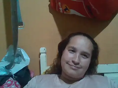 Kira Phone online show from 05.15.26