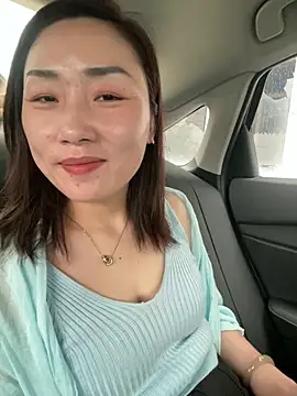 tan772294 online show from 05.15.26