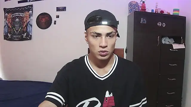 Snapshot of Fenix_hardcock chatting on 06.07.26 Fenix hardcock online show from 06.07.26