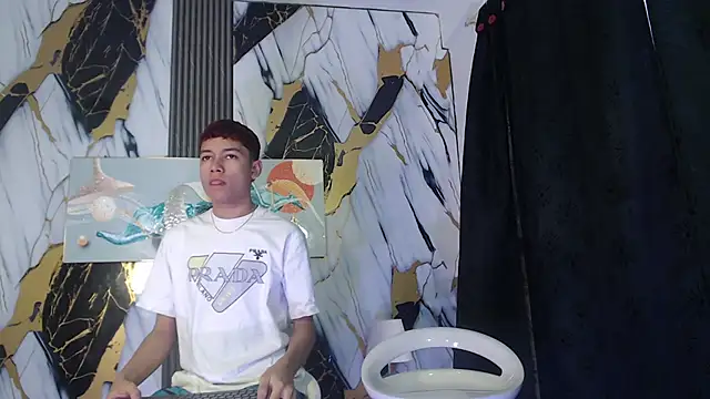 KING LOVERS1 online show from 06.22.26