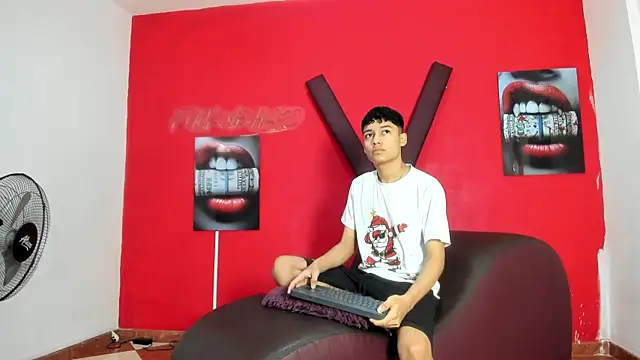 KING LOVERS1 online show from 07.02.26