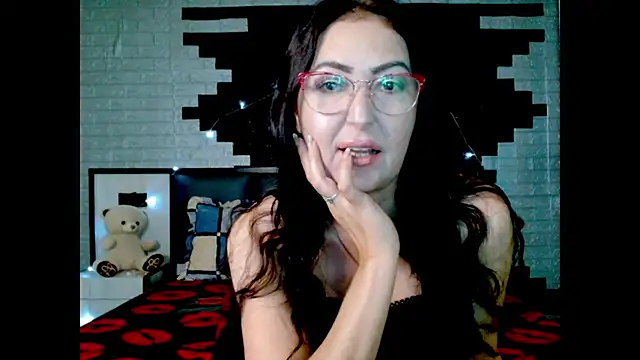 Ada Vera online show from 06.26.26