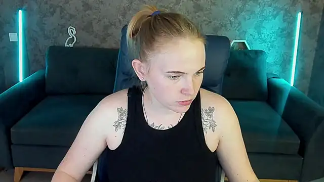NikkyReyyy online show from 05.19.26