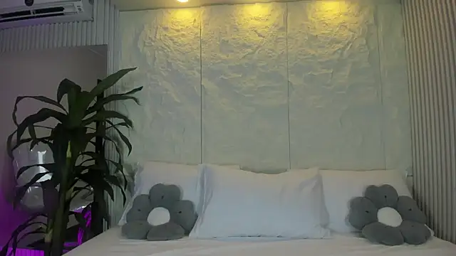 Dulce Vict online show from 06.13.26