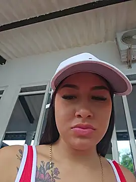 Snapshot of Luisa_Madrid chatting on 06.29.26 Luisa Madrid online show from 06.29.26