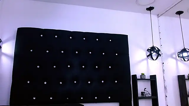 Snapshot of Dannesh_ chatting on 06.18.26 Dannesh online show from 06.18.26