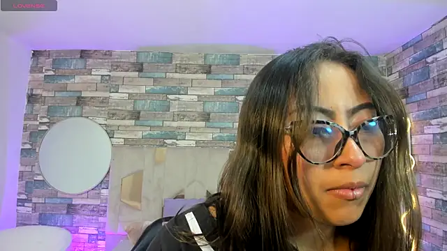 Amhira Tay online show from 06.13.26