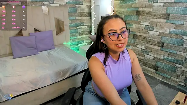 Amhira Tay online show from 06.16.26