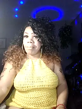 Snapshot of NailGoddessnow chatting on 02.09.25 NailGoddessnow online show from 02.09.25