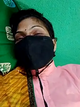 Snapshot of Hashmukhi12 chatting on 05.18.26 Hashmukhi12 online show from 05.18.26