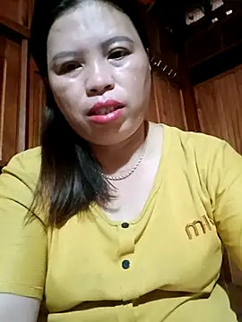 Snapshot of -Yeyi- chatting on 06.18.26 -Yeyi- online show from 06.18.26