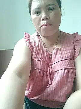 Snapshot of -Yeyi- chatting on 06.29.26 -Yeyi- online show from 06.29.26