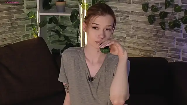 OliviaFoxsis online show from 05.16.26