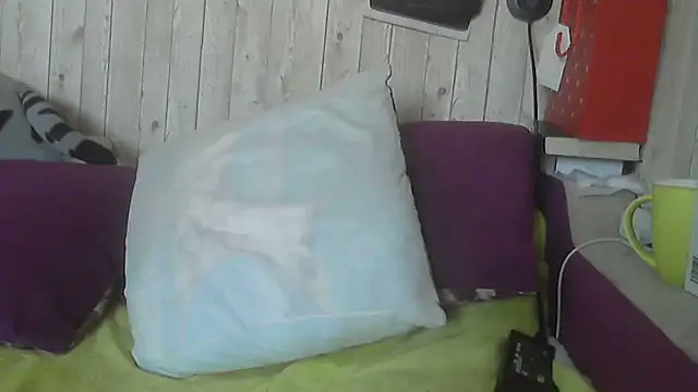 Bella--White online show from 06.08.26
