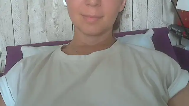 Bella--White online show from 06.10.26