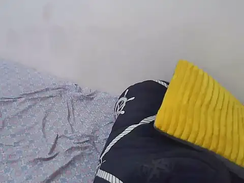 Snapshot of hotcandy001 chatting on 06.12.26 hotcandy001 online show from 06.12.26