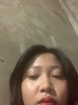Snapshot of hinami-lo chatting on 05.24.26 hinami-lo online show from 05.24.26