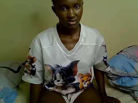 Snapshot of sexxydollyy chatting on 07.06.26 sexxydollyy online show from 07.06.26