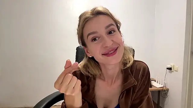 uwuroxi online show from 05.17.26