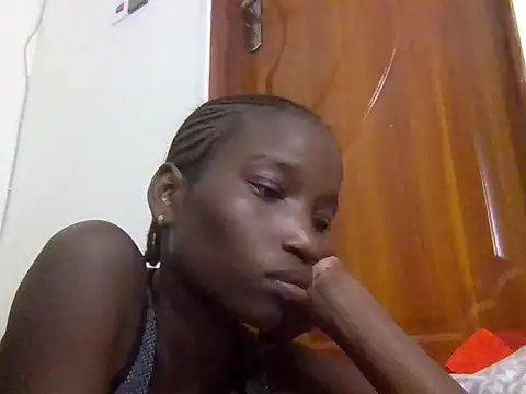 Snapshot of slimy_gal12 chatting on 06.26.26 slimy gal12 online show from 06.26.26