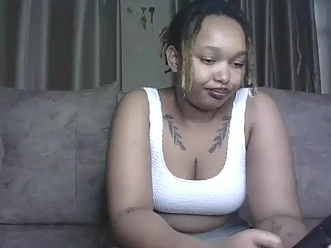 Candy Tracy online show from 06.17.26
