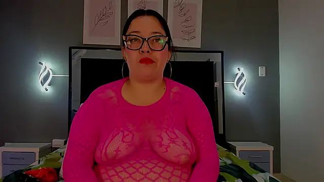 zoe curvyy online show from 06.12.26