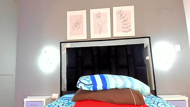 zoe curvyy online show from 07.02.26