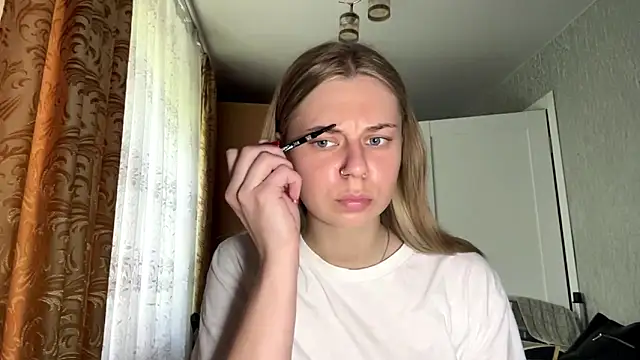 HoneysPiee online show from 05.31.26