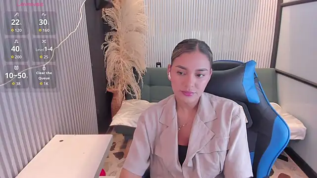 SophieWatson  online show from 06.04.26