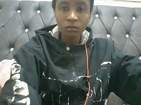 Snapshot of sweetebony_r chatting on 06.02.26 sweetebony r online show from 06.02.26