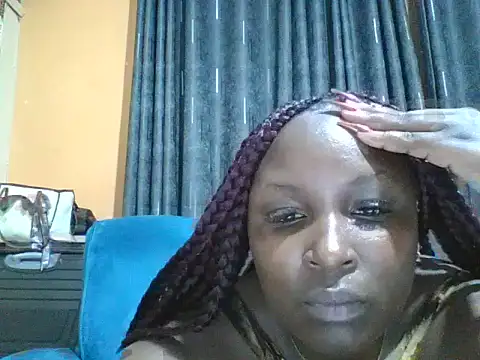 Snapshot of Queenbella780 chatting on 07.14.26 Queenbella780 online show from 07.14.26